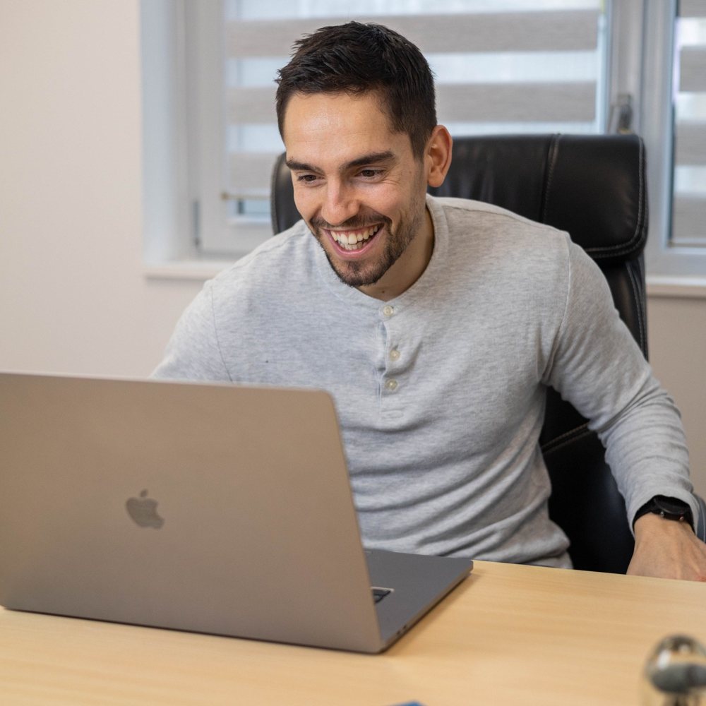 Yoann Robert, diététicien nutritionniste à Caen, en consultation